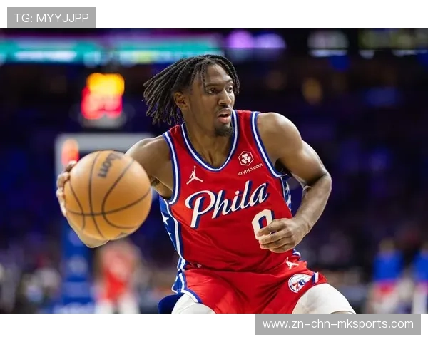 马克西六场比赛已得分200+三分25+，追平库里并列历史最快，马克西2020新秀